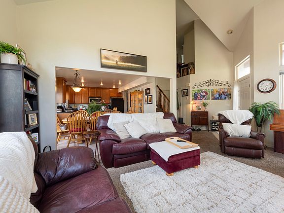 5th image of 7456 S Southcrest Cir