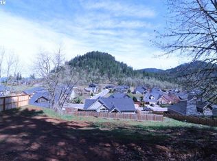 6195 Graystone Loop, Springfield, OR 97478