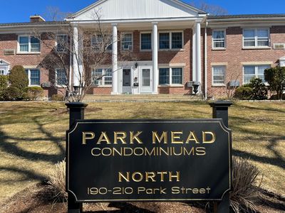 200 Park Street #12, New Canaan, CT, 06840