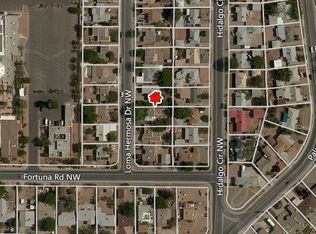 812 Loma Hermosa Dr NW, Albuquerque, NM 87105