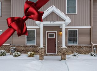 1217 W Saginaw St, Lansing, MI 48915