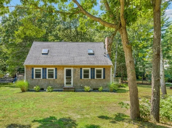 125 Saint Marks Rd, East Falmouth, MA 02536