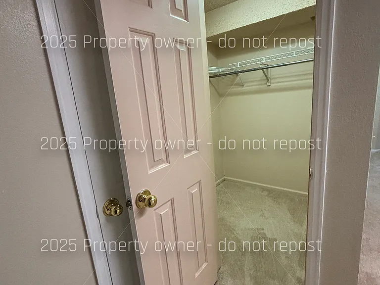 2010 S Xenia Way — Photo 48