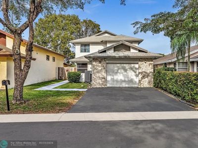 574 Lakeside Cir, Sunrise, FL, 33326