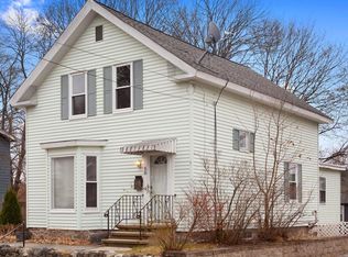 50 Arnold St, Methuen, MA 01844