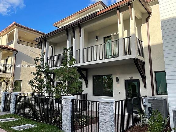 2nd image of 4657 NW 83rd Pkwy #657