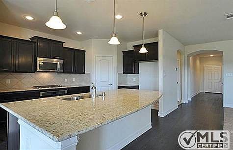 3rd image of 671 Sailors Ave