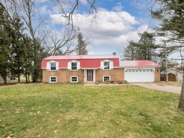 4227 Springbrook Rd, Jackson, MI 49201