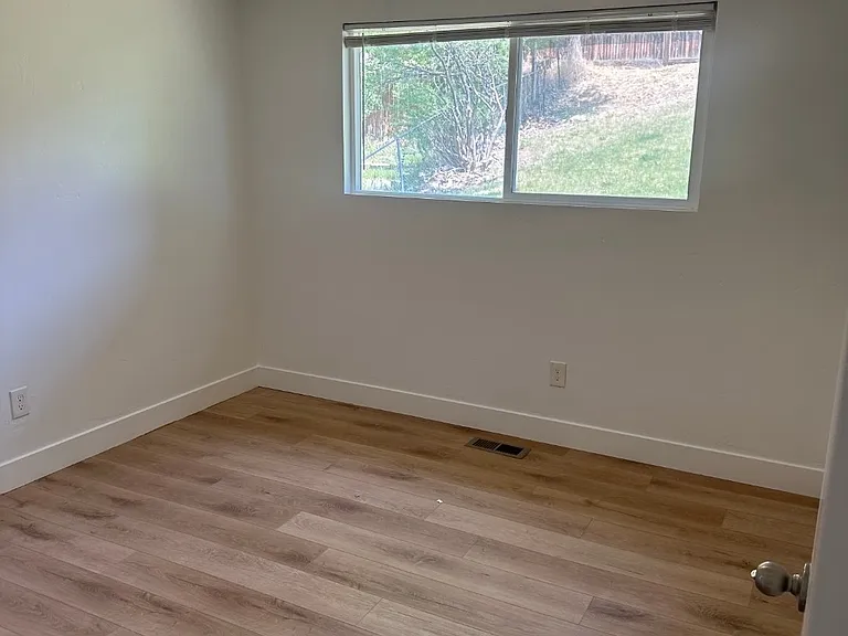 10465 S Larkspur Dr — Photo 8