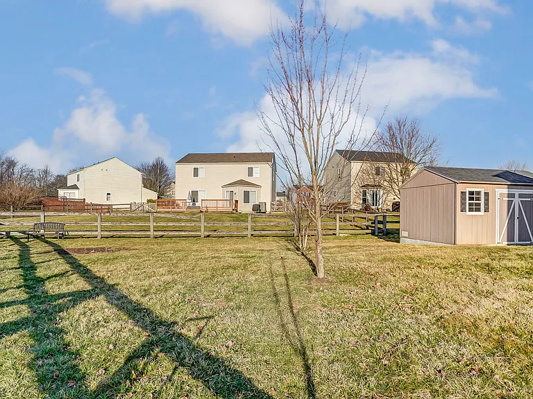 6721 Bedington Ln — Photo 44