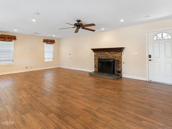 5th image of 1520 Edie Ct
