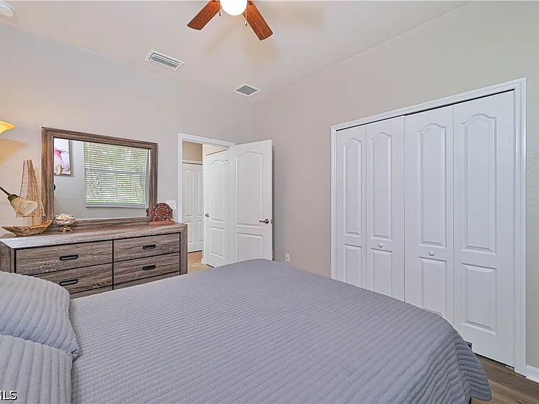 3153 Walnut Grove Ln — Photo 24