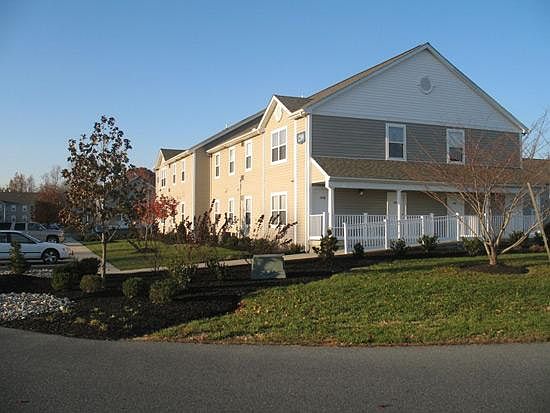 1st image of 904 Seachase Ln