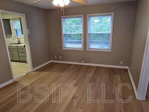 2nd image of 1141 NE Chester Ave APT 2