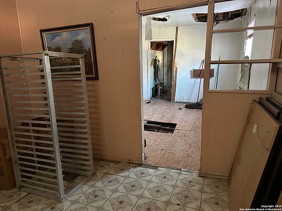 5th image of 231 S San Ignacio Ave