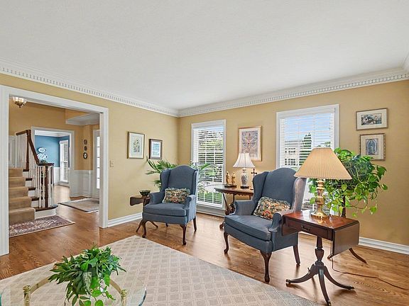 5th image of 15621 Signal Hill Ct
