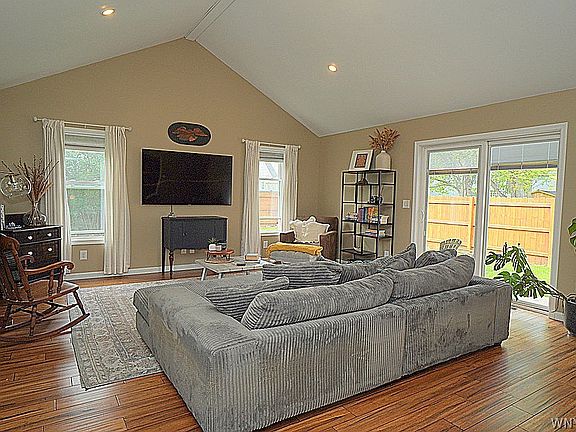 4th image of 3801 Sowles Rd