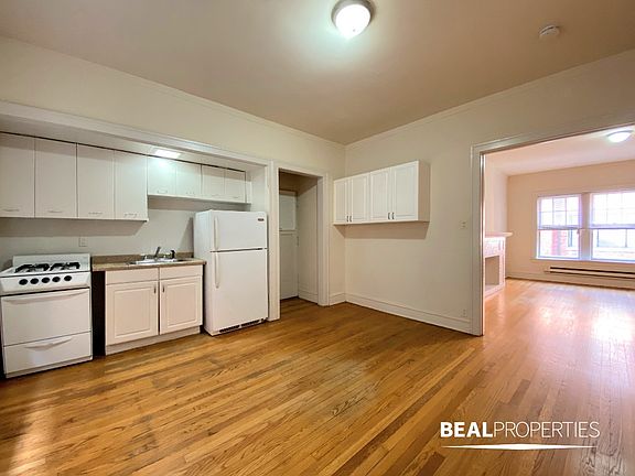 4th image of 1305 Oak Ave #E2
