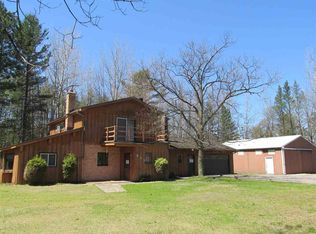 433 27th St, Gladstone, MI 49837