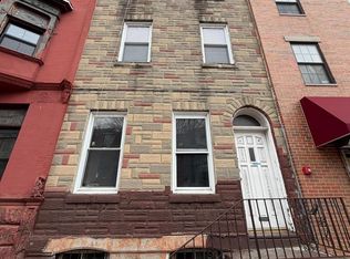 1842 Christian St, Philadelphia, PA 19146