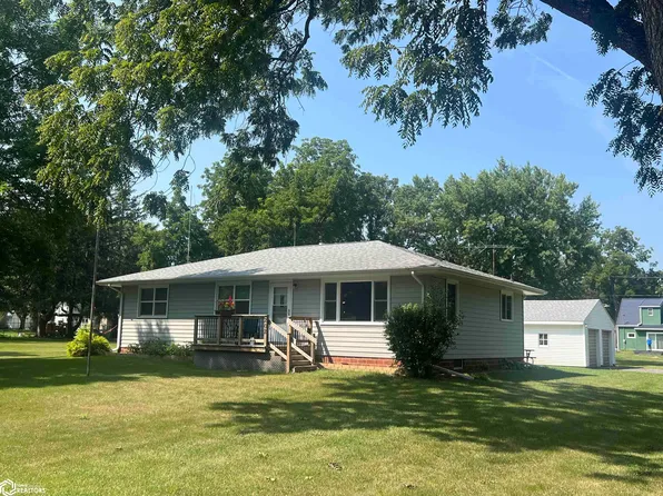 202 6th St S, Dakota City, IA 50529