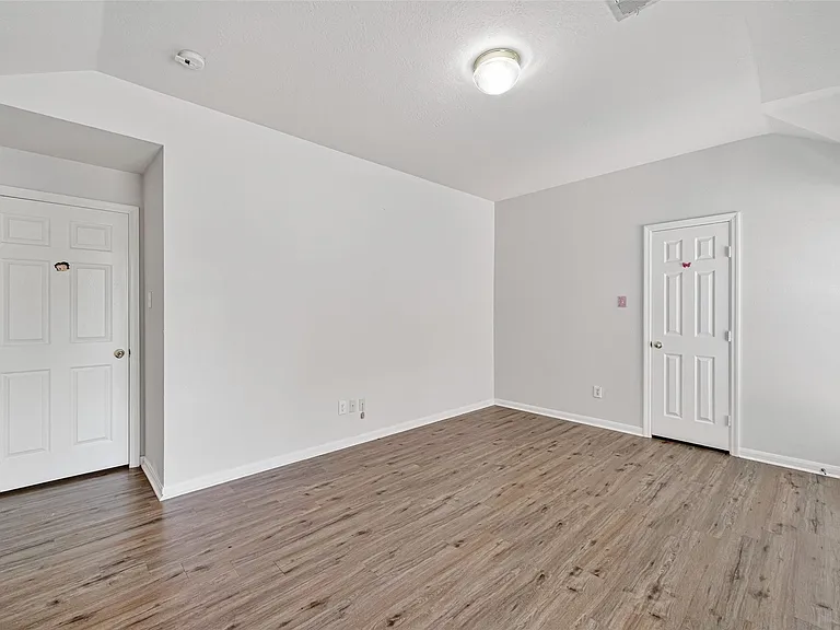14603 Bladenboro Dr — Photo 30