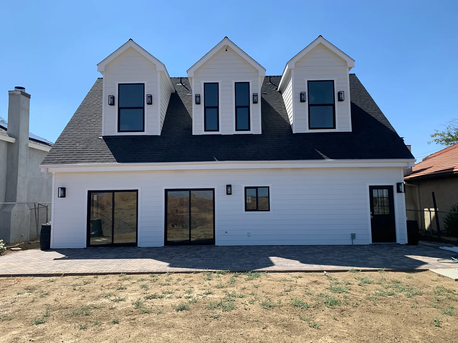 3 bed, 2500 sqft, $3,500 — Photo 3