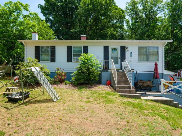 1781 Shutterlee Mill Rd, Staunton, VA 24401