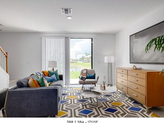 3rd image of 2119 E Landings Way
