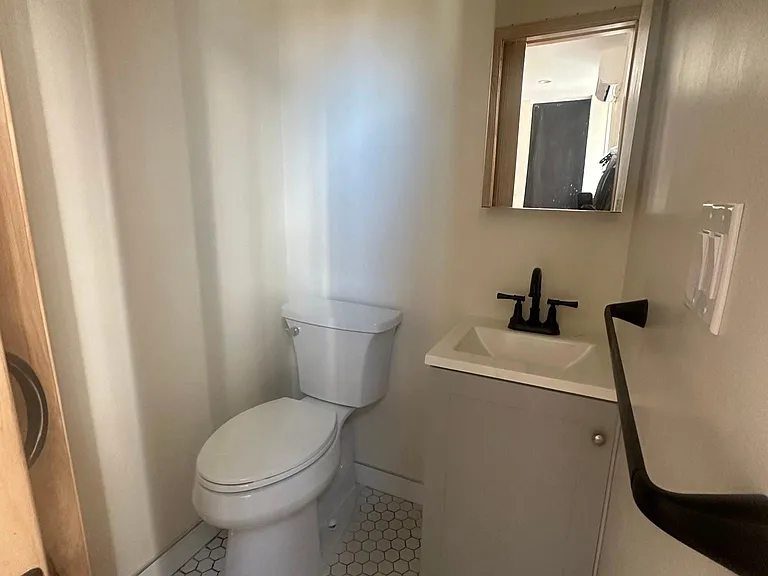 850 E 222nd St #1 — Photo 10