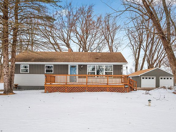 2nd image of 17143 E Lake Netta Dr NE