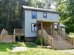 238 W Bush Rd, Gloversville, NY 12078