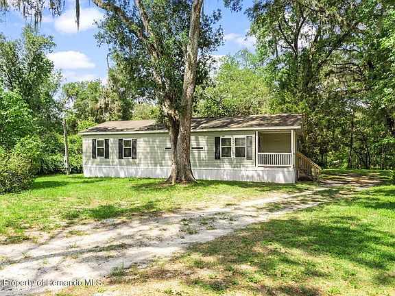 3rd image of 32344 Marchmont Cir