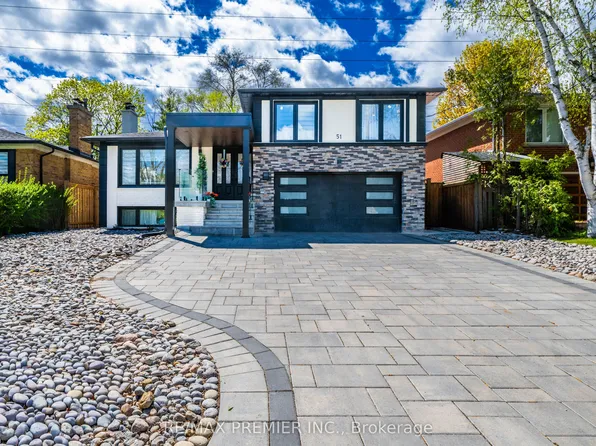 51 Bowerbank Dr, Toronto, ON M2M 1Z9