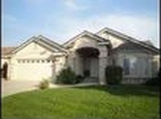 1961 Cromwell Ave, Clovis, CA 93611