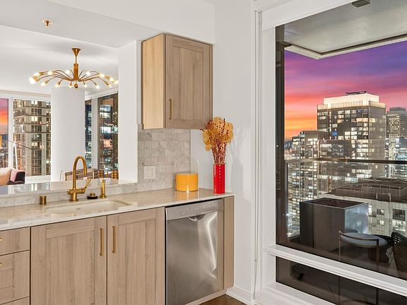 5th image of 401 Harrison St APT 32B