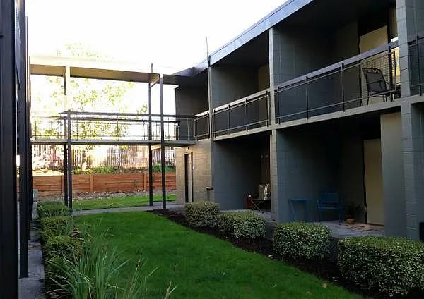 Milan Apartments — Photo 26