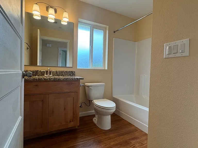 9657 Swasey Dr — Photo 13