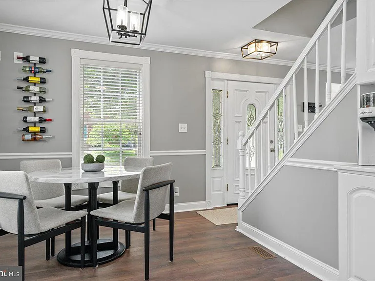 2819 Summerfield Rd — Photo 15