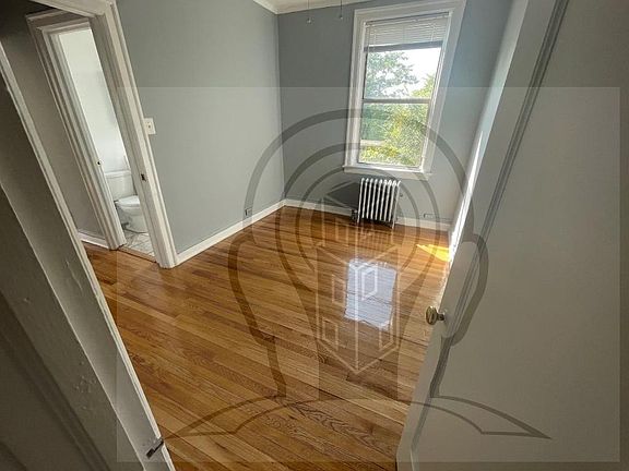 5th image of 1371 W Estes Ave #3K