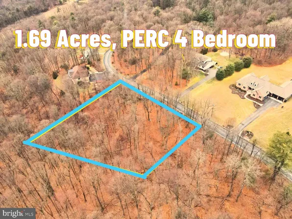 1 Arrow Rd, New Ringgold, PA 17960