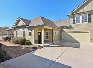 89 Cedarcrest Village Ln, Acworth, GA
