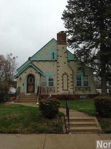 1st image of 1014 Russell Ave N