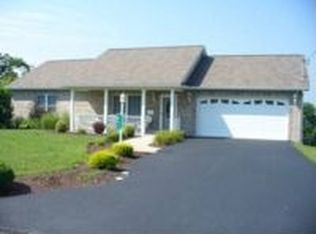136 Victoria Dr, Mckeesport, PA