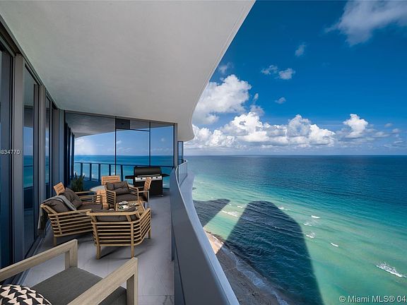 4th image of 15701 Collins Ave #1803
