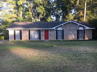 4530 Kings Point Dr, Columbus, GA 31909