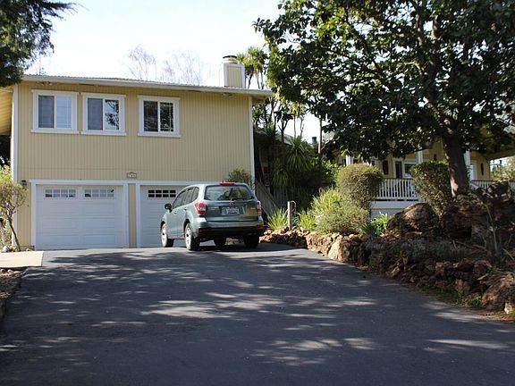 3rd image of 17431 Lake View Dr