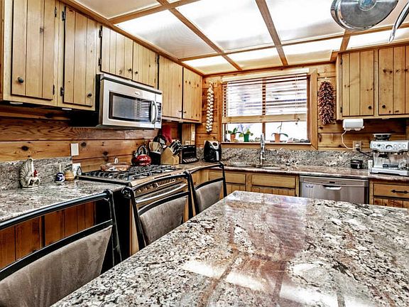 5th image of 52 Fulford Ct