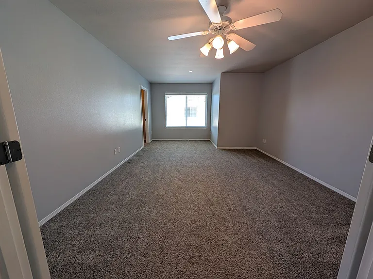 2233 Wallace Loop — Photo 22