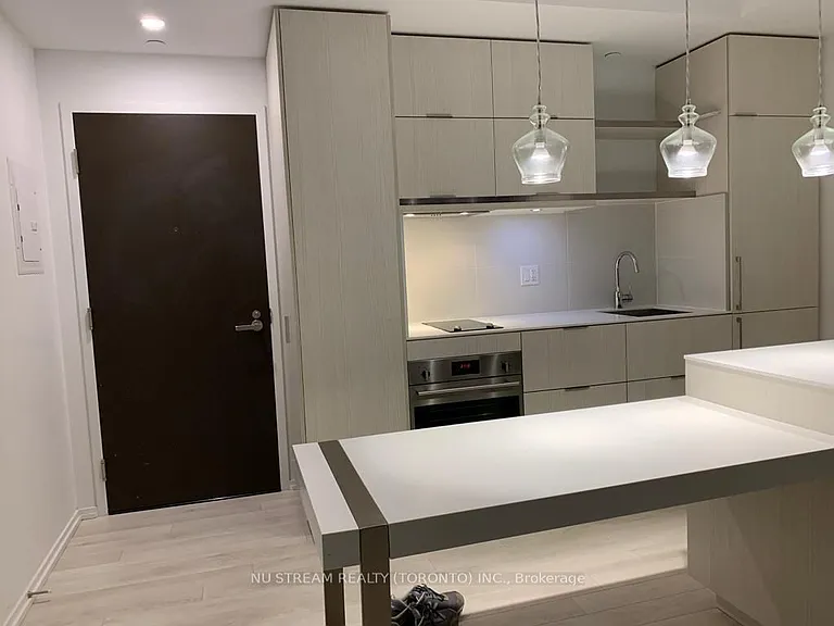 197 Yonge St #3213 — Photo 3